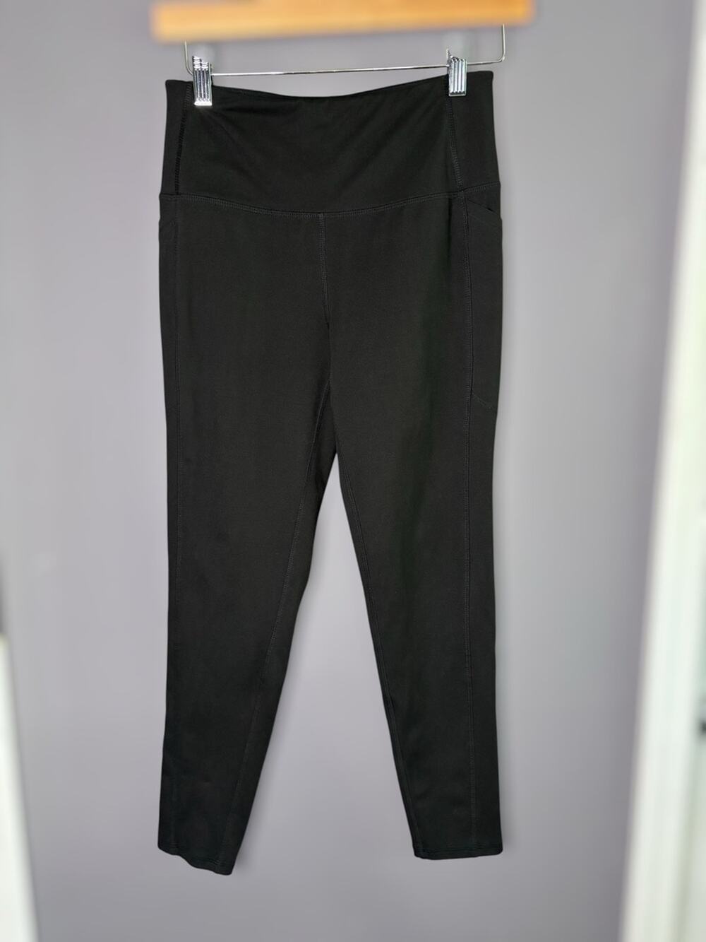 DSG Black Low Rise Cropped Leggings Size Small